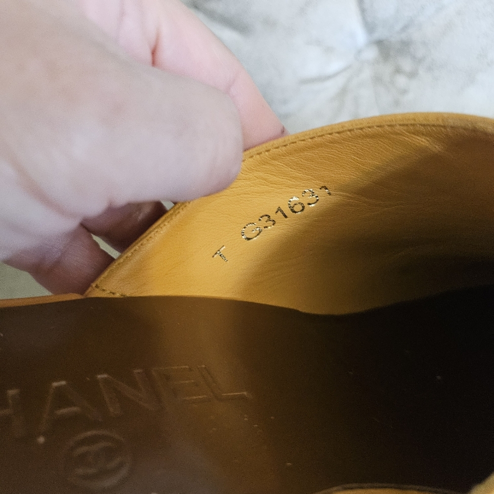 Authentic Chanel Platform Slid On Shoes. - Picture 4 of 6
